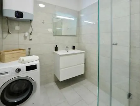 Brand New Ritta Apartment *